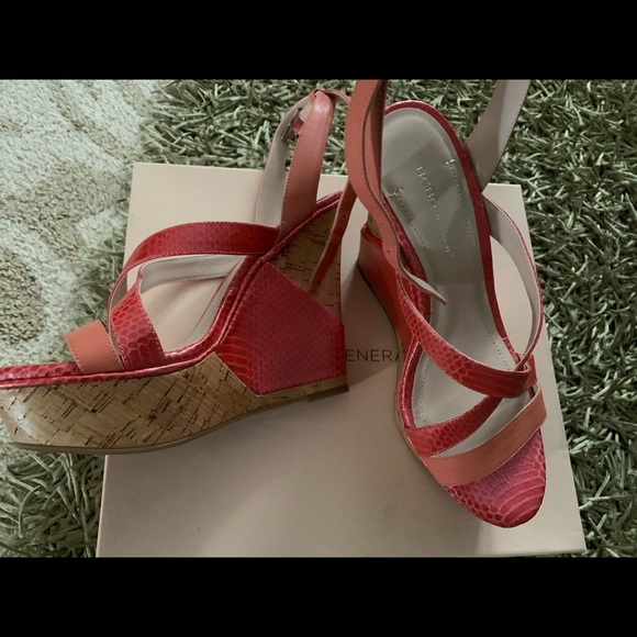 BCBG Rizza sandal - Picture 2 of 5